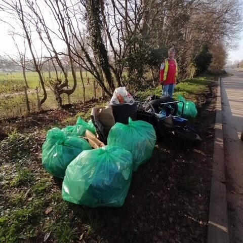 Spelthorne litterpickers make an environmental impact