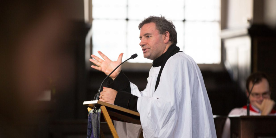 Rev Dr Sam Wells preaching